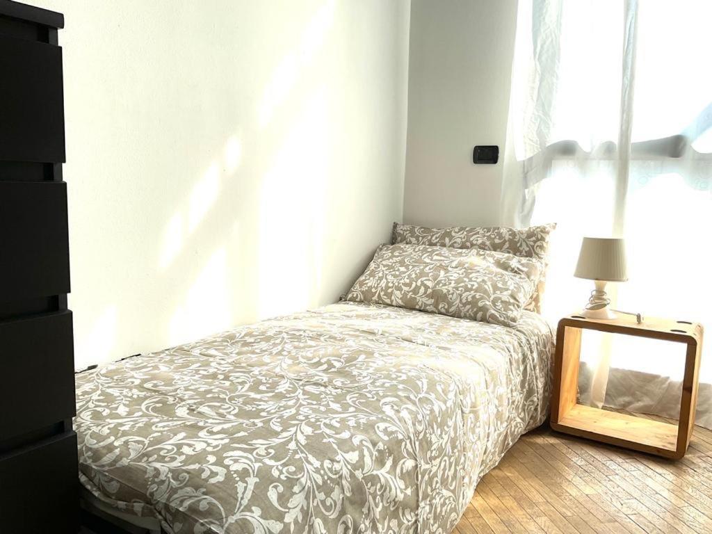Your Apartments In Navigli District ミラノ エクステリア 写真