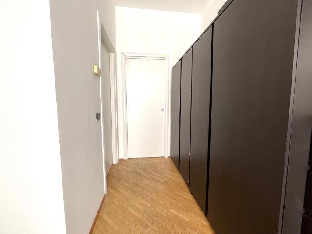 Your Apartments In Navigli District ミラノ エクステリア 写真