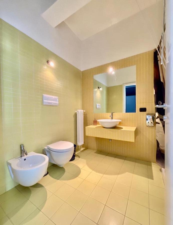 Your Apartments In Navigli District ミラノ エクステリア 写真