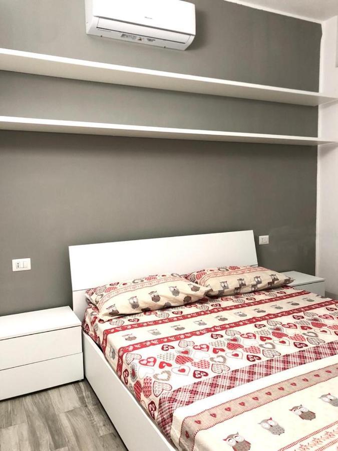 Your Apartments In Navigli District ミラノ エクステリア 写真