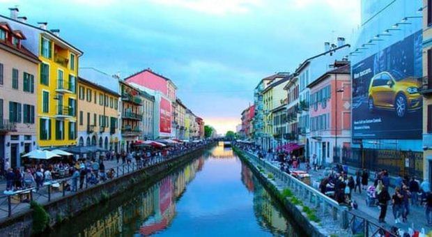 Your Apartments In Navigli District ミラノ エクステリア 写真